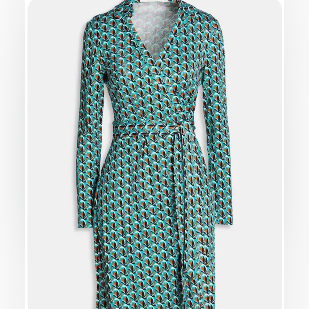DIANE VON FURSTENBERG
Jeanne printed silk-jersey wrap dress